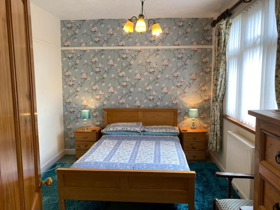Holiday home Quirky With Private Garden Nr New Quay Cardigan Bay *