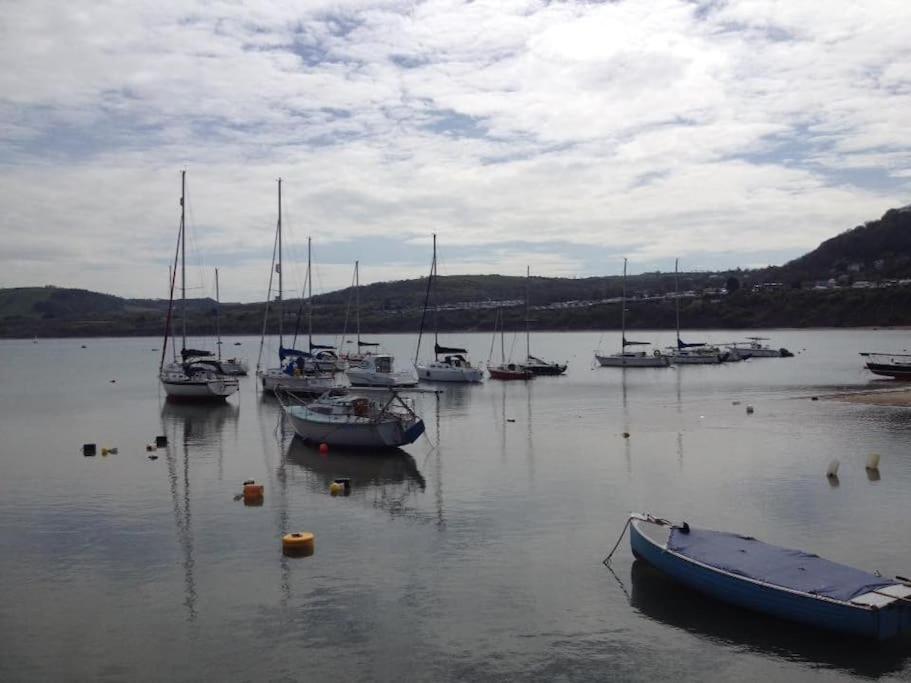 Holiday home Quirky With Private Garden Nr New Quay Cardigan Bay *