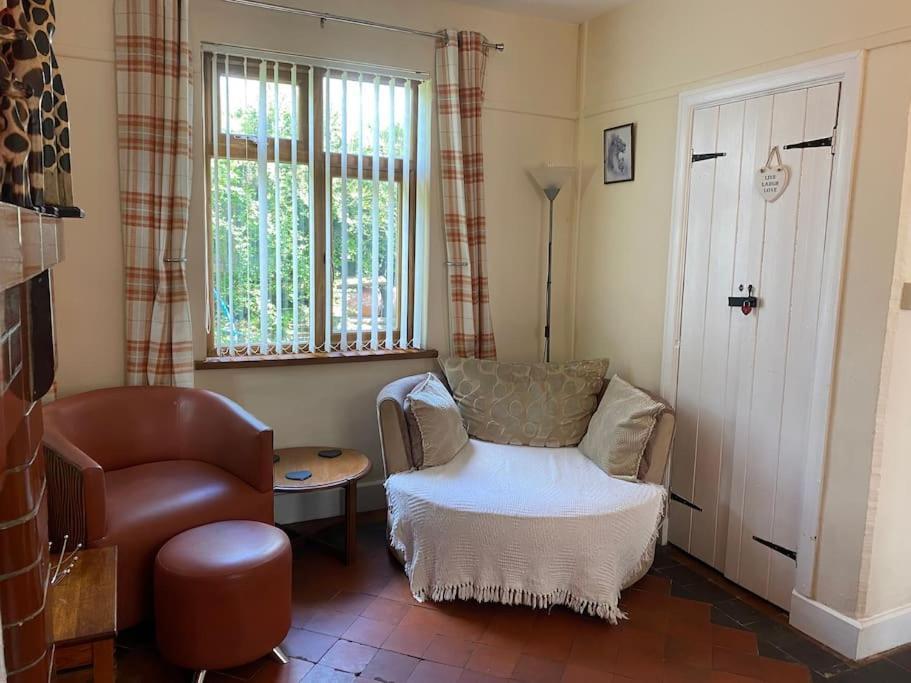 Holiday home Quirky With Private Garden Nr New Quay Cardigan Bay