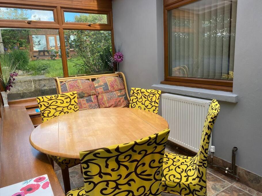 Quirky With Private Garden Nr New Quay Cardigan Bay Llandysul